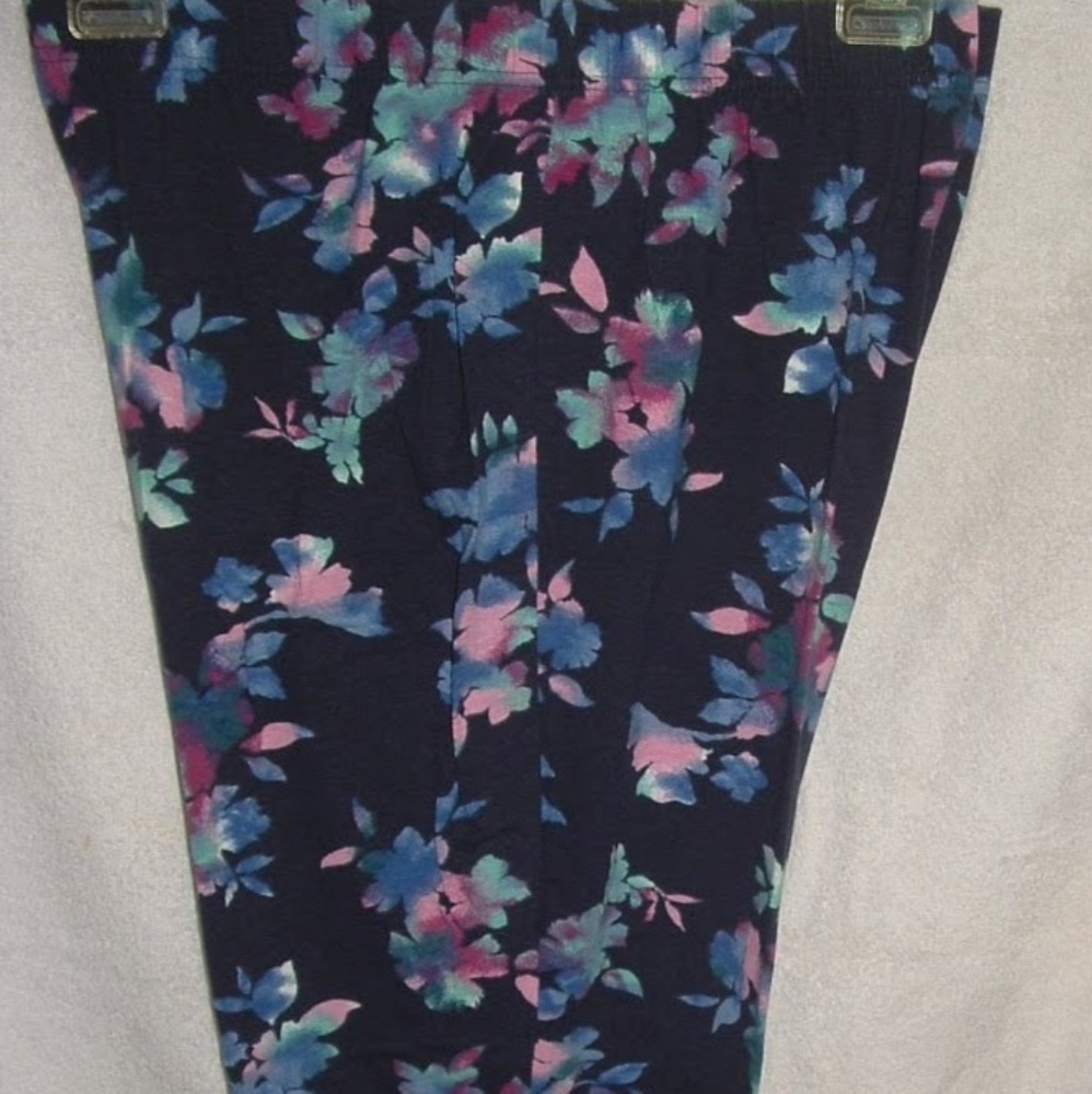 NWOT  Roaman's Floral Print Leggings